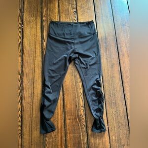 Kate Spade Black Capri Leggings With cute mesh Details Size Small